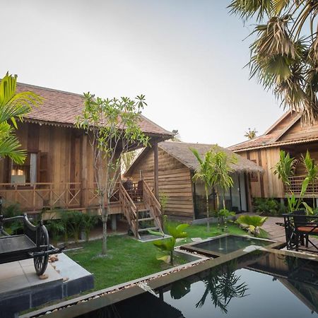 The Wood Family Retreat Hotel Phumi Trapeang Rung Buitenkant foto