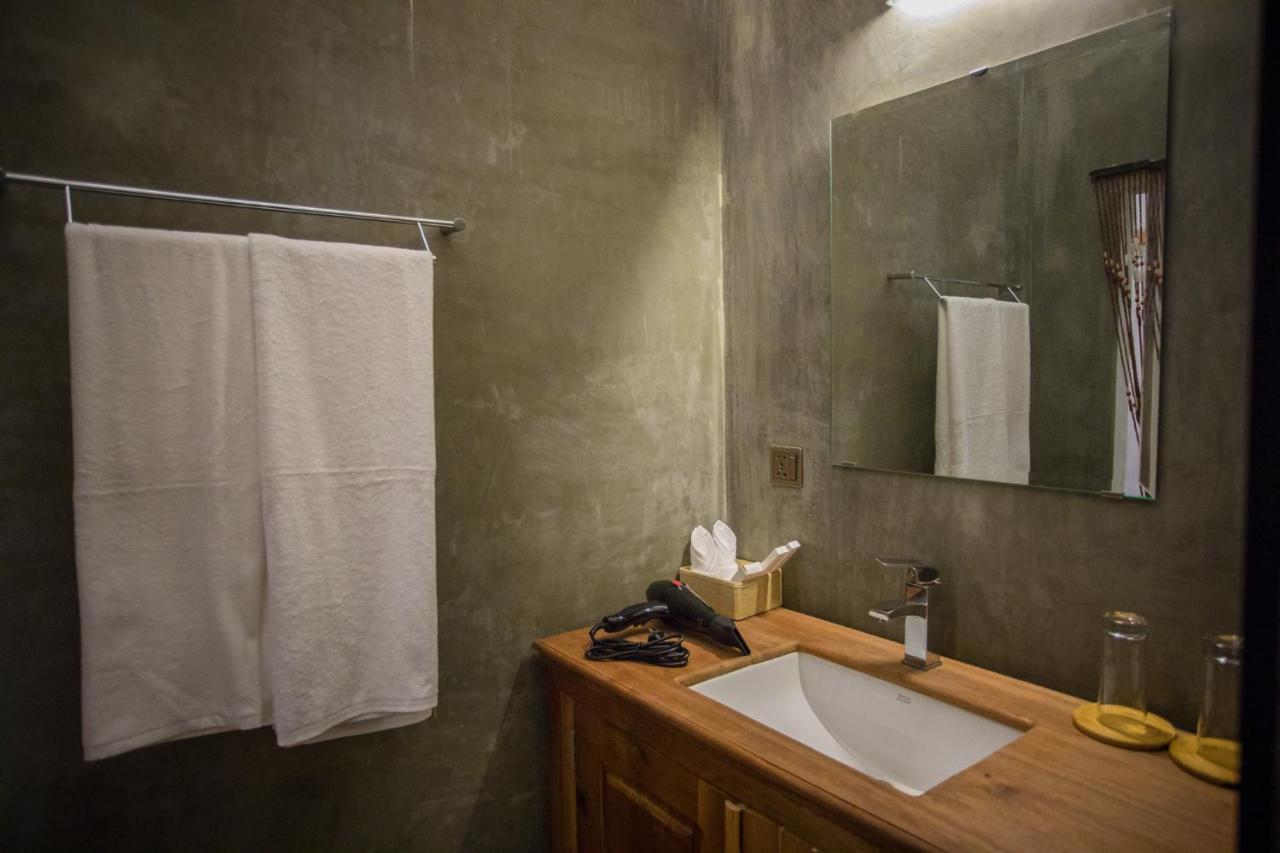The Wood Family Retreat Hotel Phumi Trapeang Rung Buitenkant foto