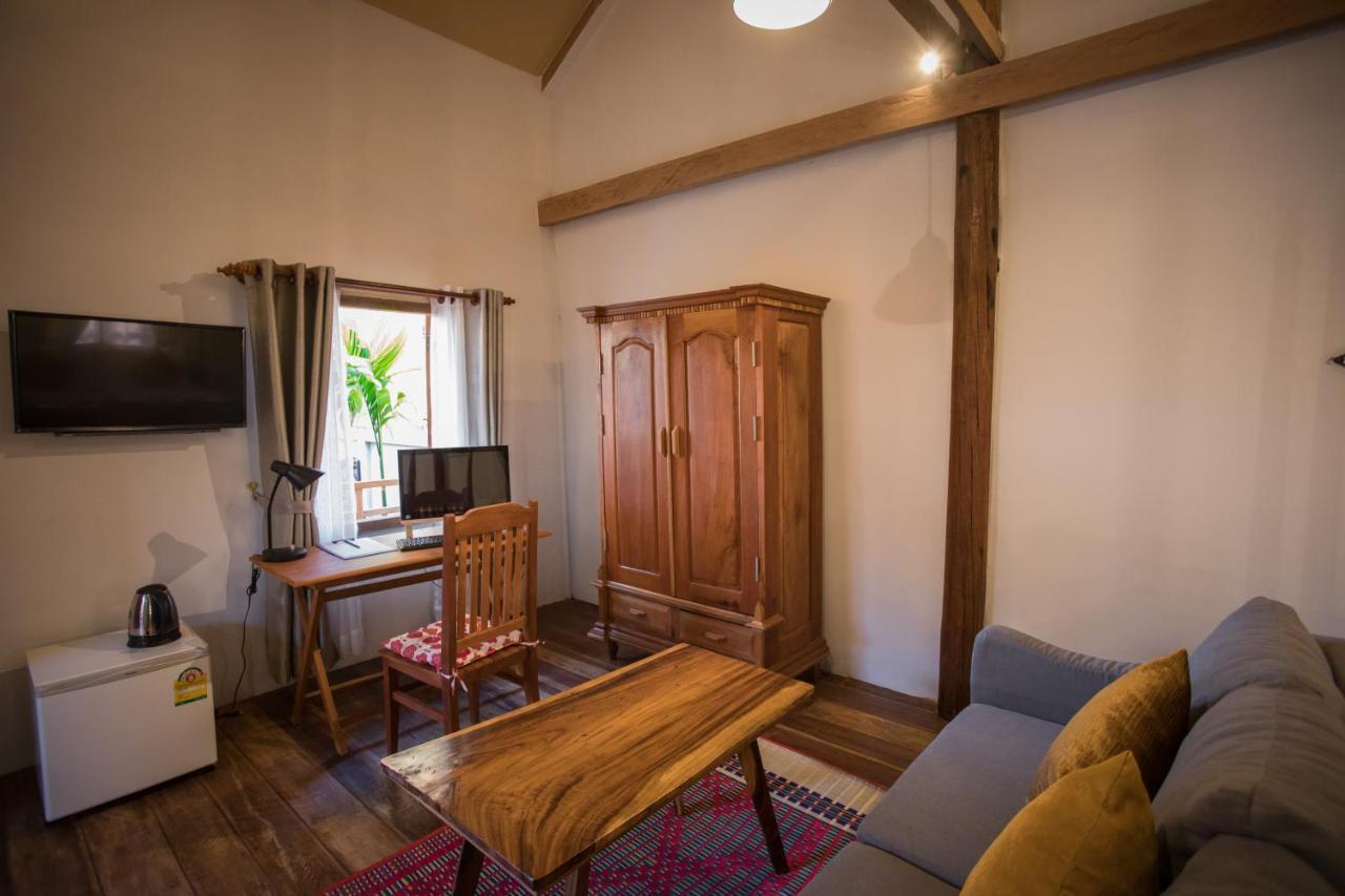 The Wood Family Retreat Hotel Phumi Trapeang Rung Buitenkant foto