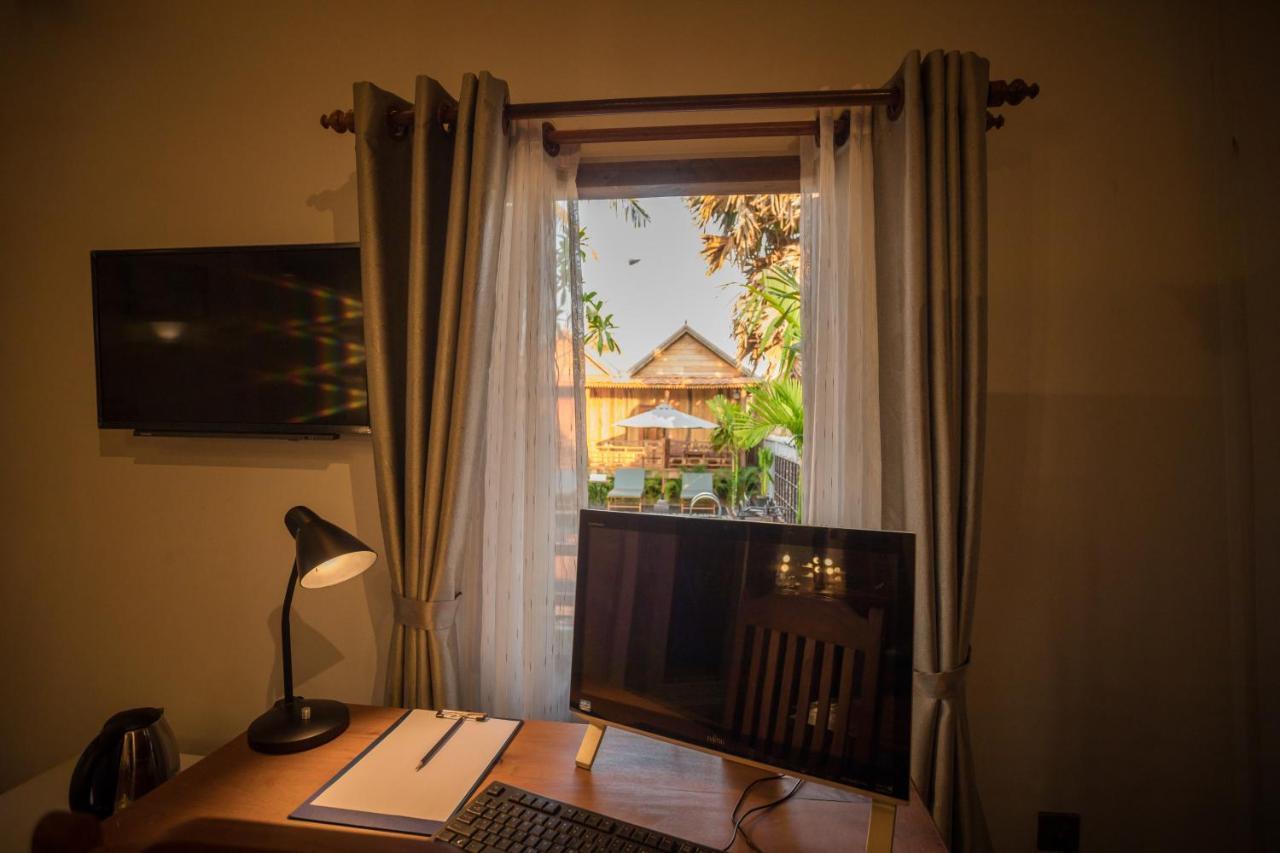 The Wood Family Retreat Hotel Phumi Trapeang Rung Buitenkant foto